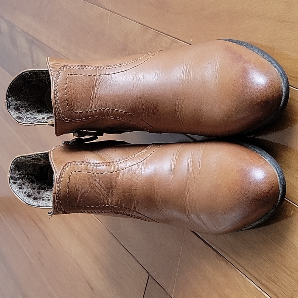 Ariat Brown Ankle Boots - Picture 2 of 6